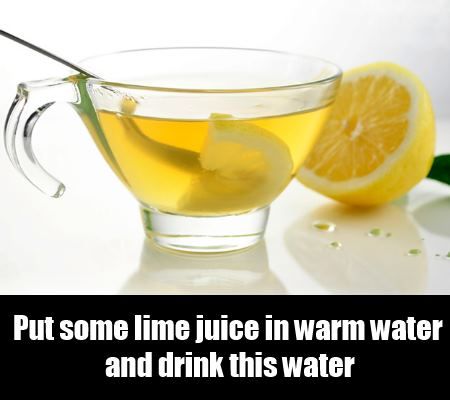 De jus de citron et d'eau chaude