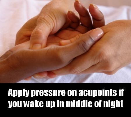 L'acupression Works pour traiter l'insomnie
