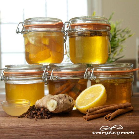 5 Healing miel Infusions- mettre une cuillerée dans votre thé pour apaiser la gorge, les maux de dents, de la toux, des maux de réduire le cholestérol et bien plus encore.