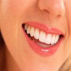 5 remèdes maison rapide pour conserver des dents et la couleur des lèvres