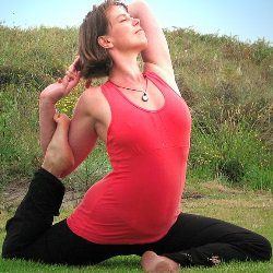 Battre les postures de yoga pour un déséquilibre hormonal