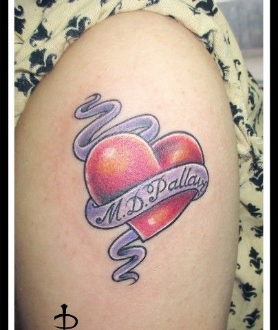 Amour Design Tattoo sur le bras