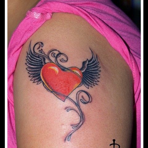 Amour Symbole Tatouage sur le bras