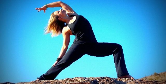 Poses de yoga pour perdre du poids Ayurveda